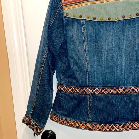 COLDWATER CREEK ( S P ) TRIBAL SOUTHWEST BRASS STUDDED JEAN JACKET BUTTON FRONT - Picture 8 of 10